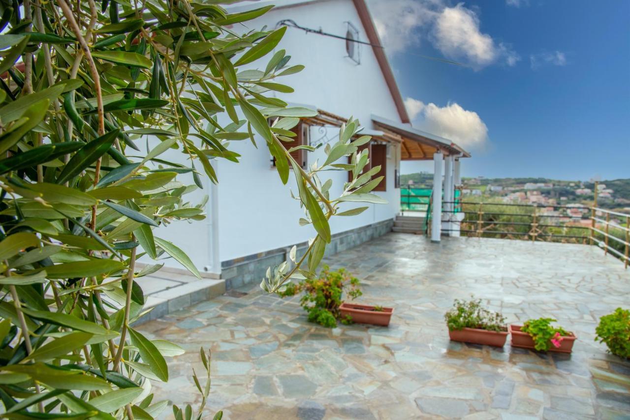 Elaionas And Holiday home